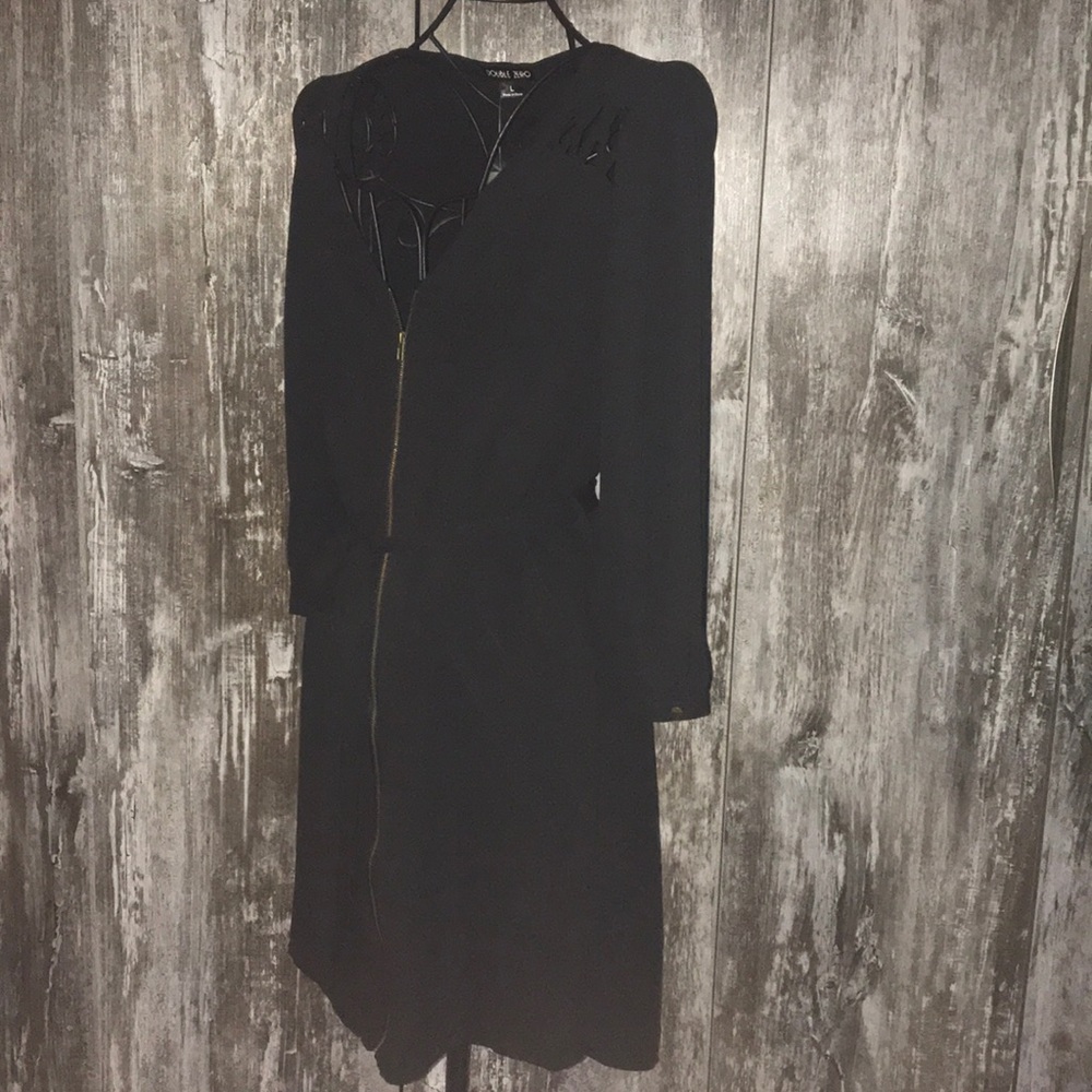 Dress - Picture 6 of 6